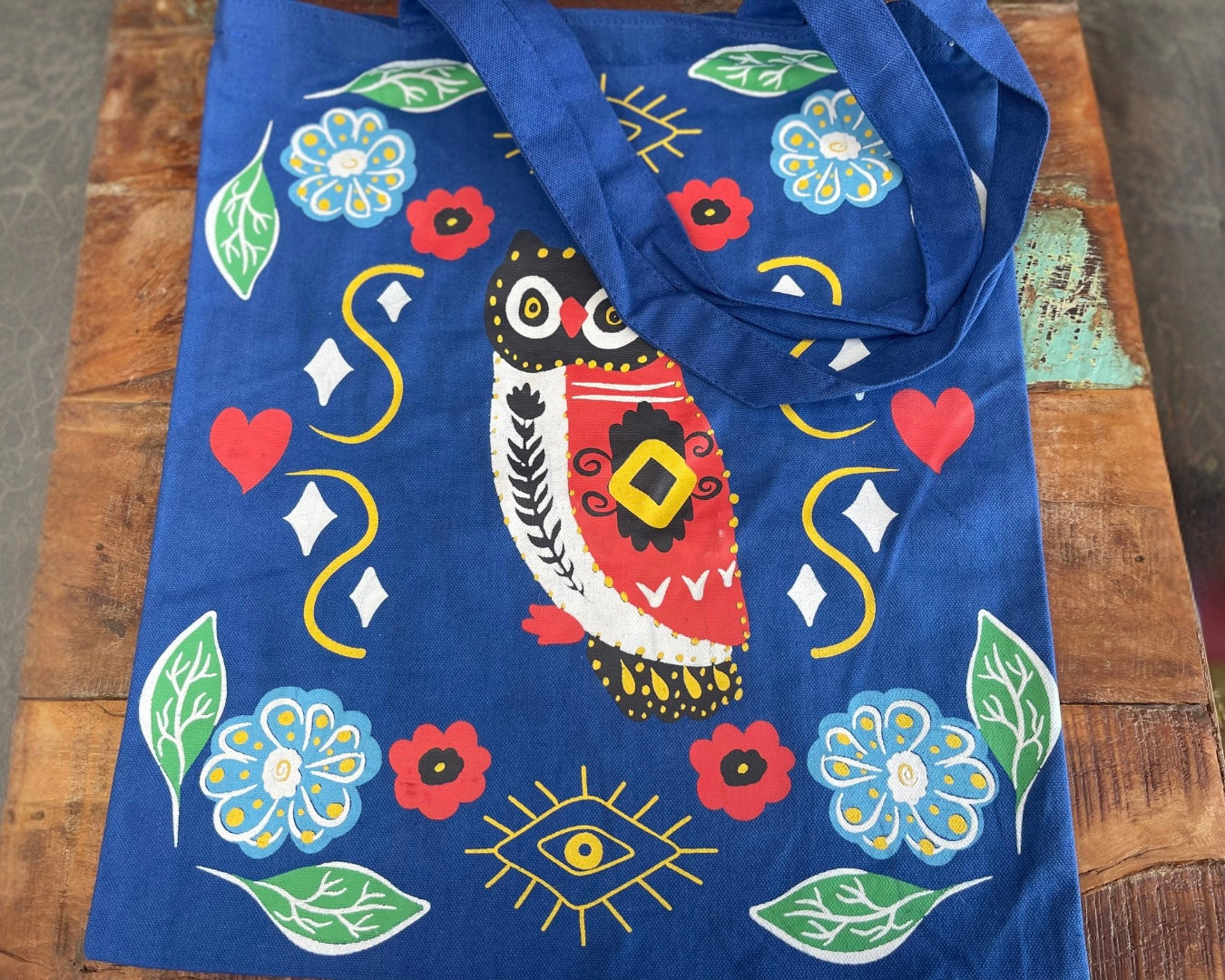 Umweltfreundliche Tasche aus recycelter Baumwolle.