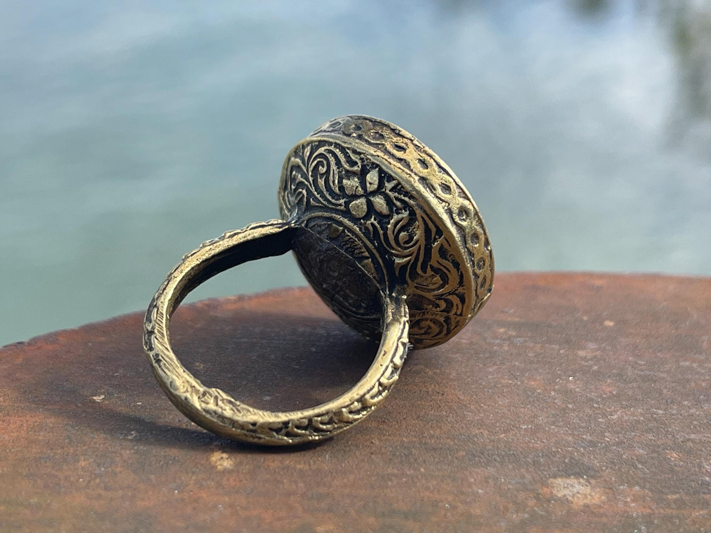 Fabulous vintage ring, large black ring, boho vintage jewellery, ethical jewellery, gypsy ring. Gypsy jewellery, statement jewellery