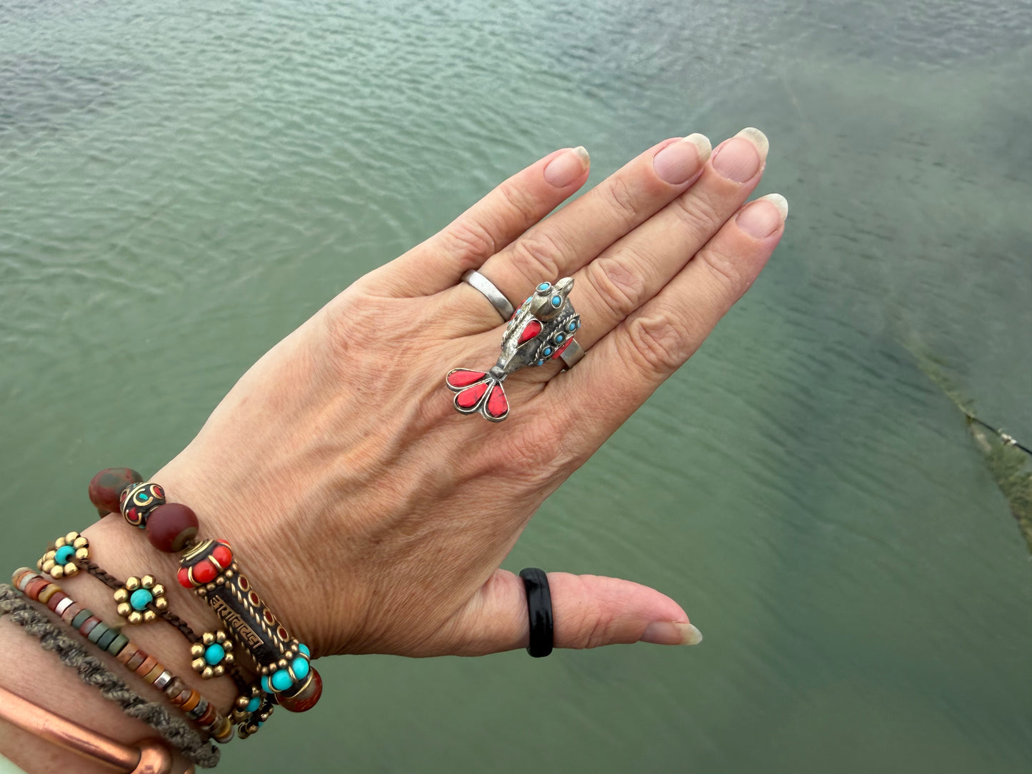 Large vintage bird ring, silver bird ring, vintage jewellery, boho jewellery, ethical jewellery, gypsy ring. Gypsy jewellery, red bird ring