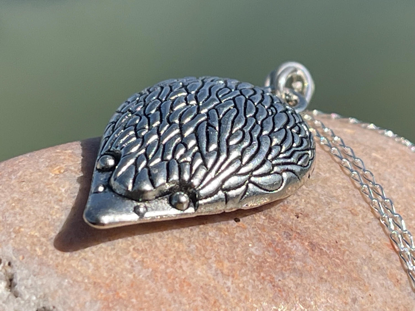 Silver hedgehog necklace. Hedgehog Jewellery, hedgehog pendant, flower gift for her, daisy necklace, wild flower necklace, gift for gardener