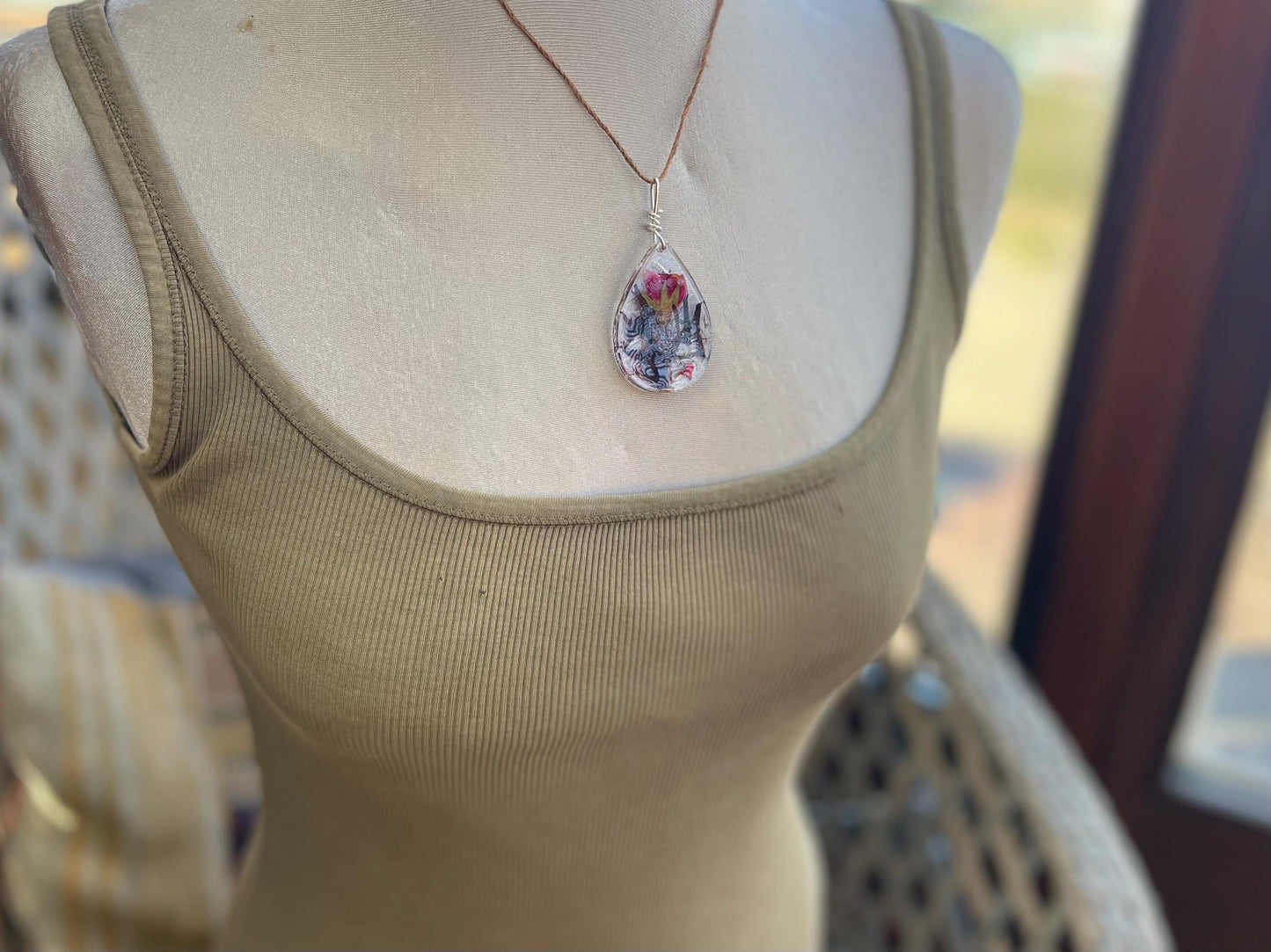Rose pendant, flower necklaces, romantic gift for her, light necklace, boho necklace, unique necklaces, handmade necklaces, unique jewellery