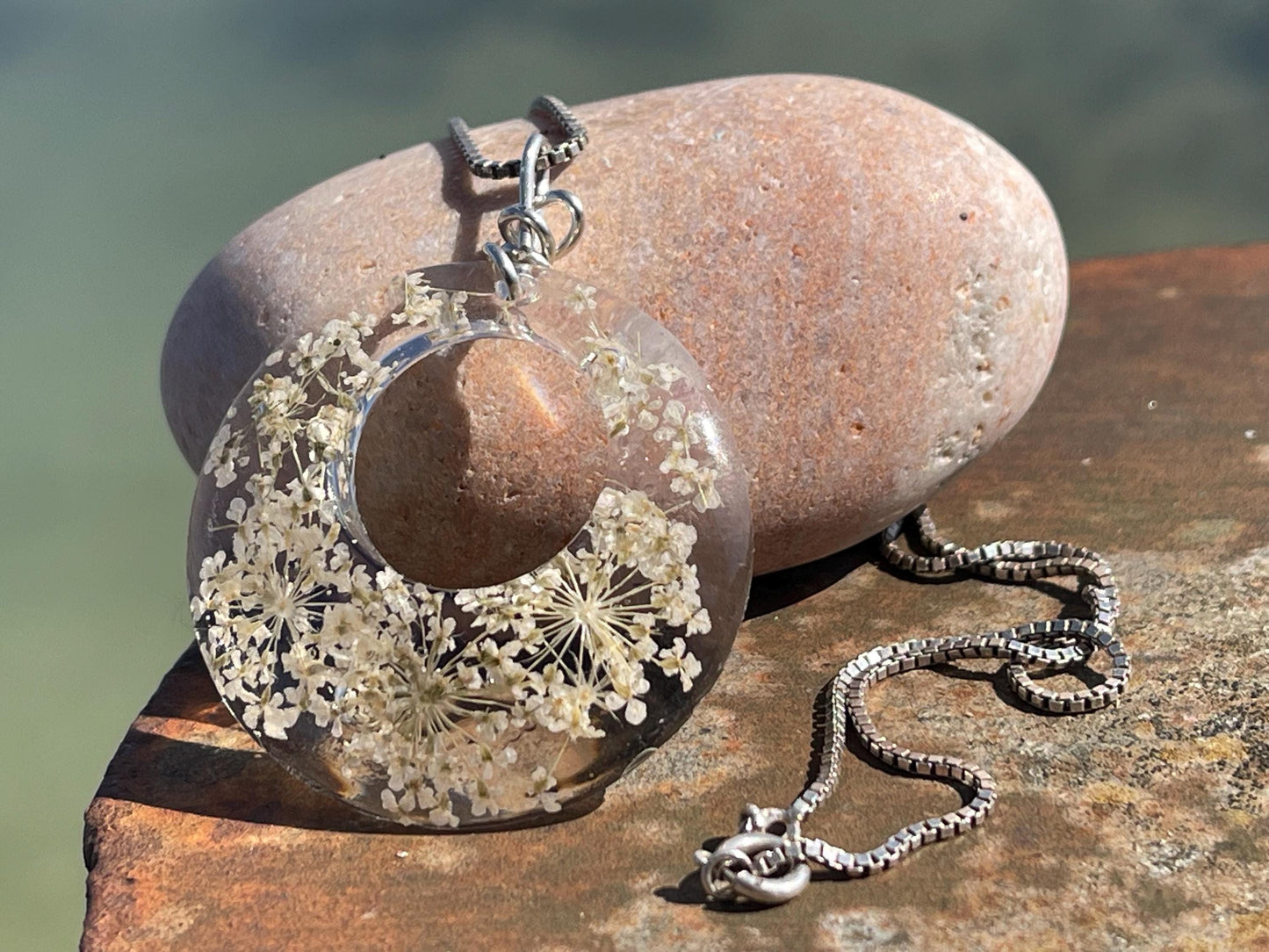 Wild carrot flower necklace, romantic necklace, ethical jewellery, unusual birthday gift for her, unique necklace, unusual gardeners gift