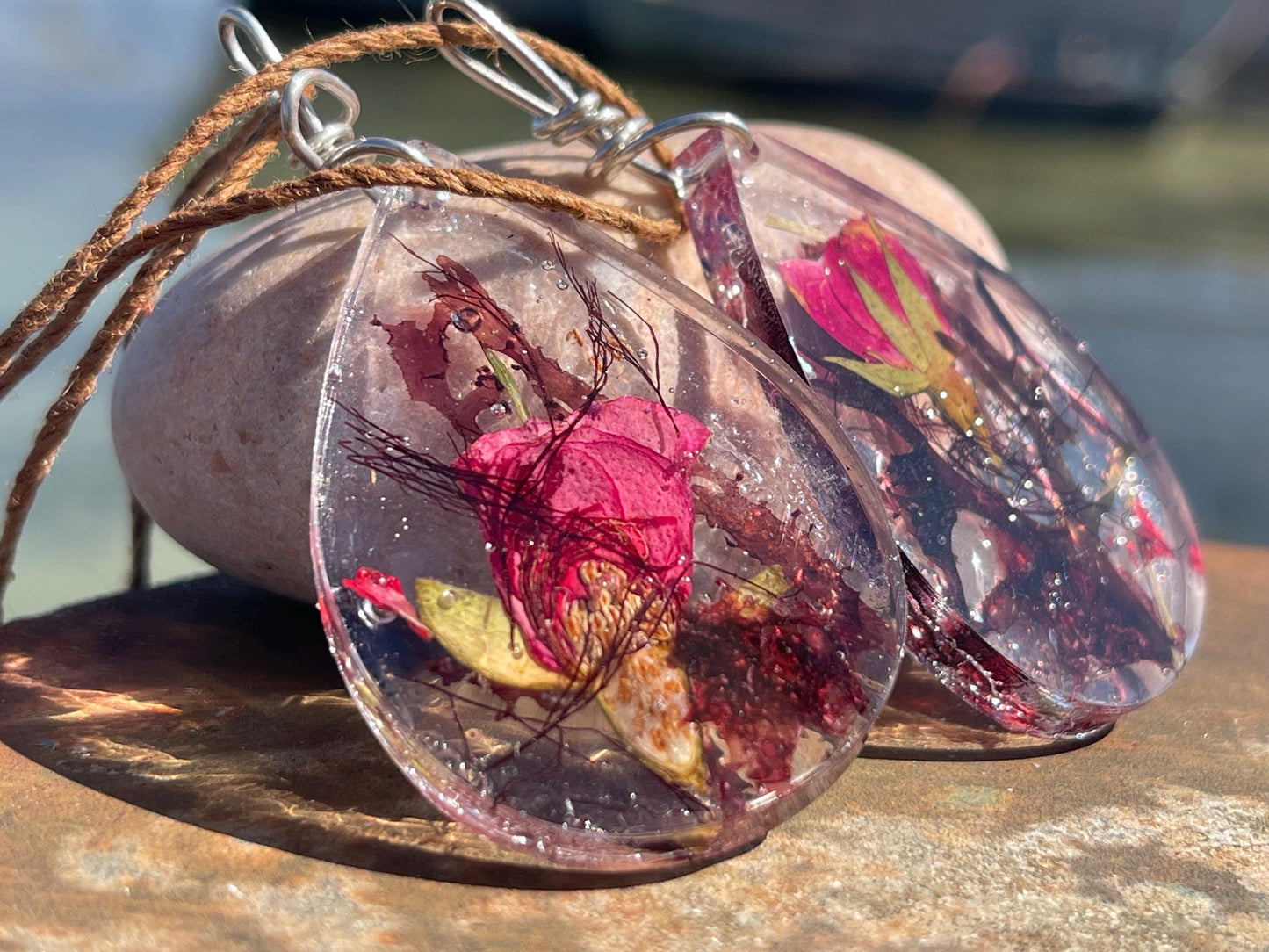 Rose pendant, flower necklaces, romantic gift for her, light necklace, boho necklace, unique necklaces, handmade necklaces, unique jewellery