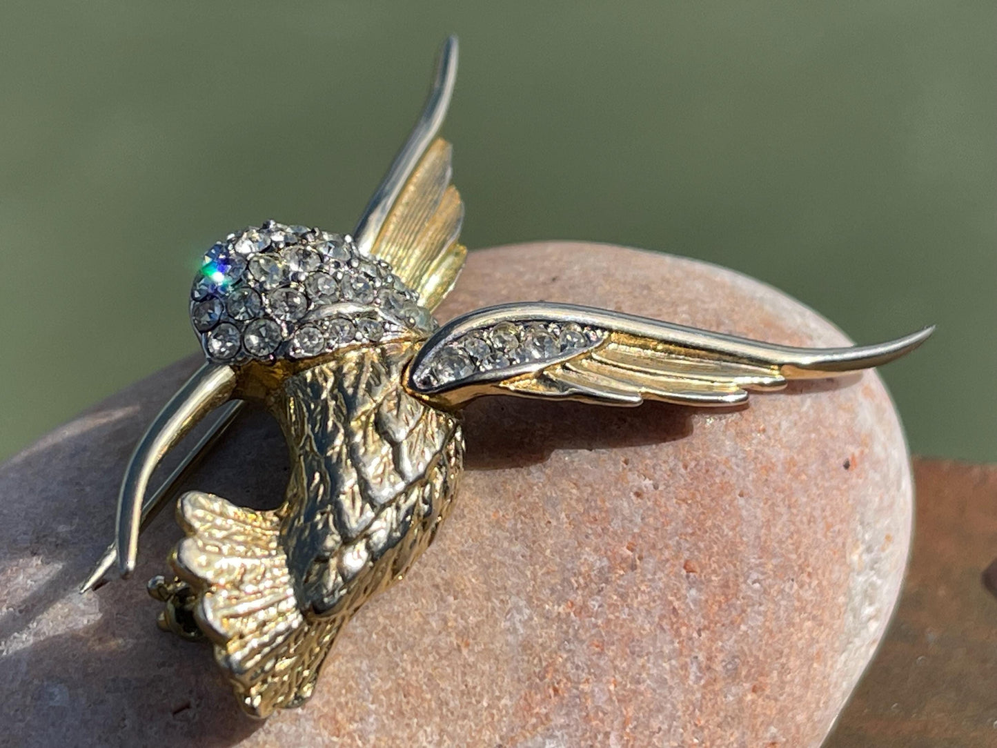 Hummingbird brooch, vintage jewellery, retro jewellery, unusual jewellery, bird brooch, eco friendly gifts for her, ethical jewellery