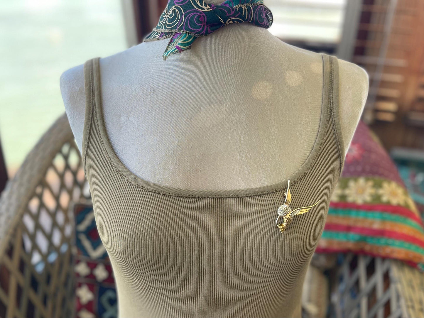 Hummingbird brooch, vintage jewellery, retro jewellery, unusual jewellery, bird brooch, eco friendly gifts for her, ethical jewellery