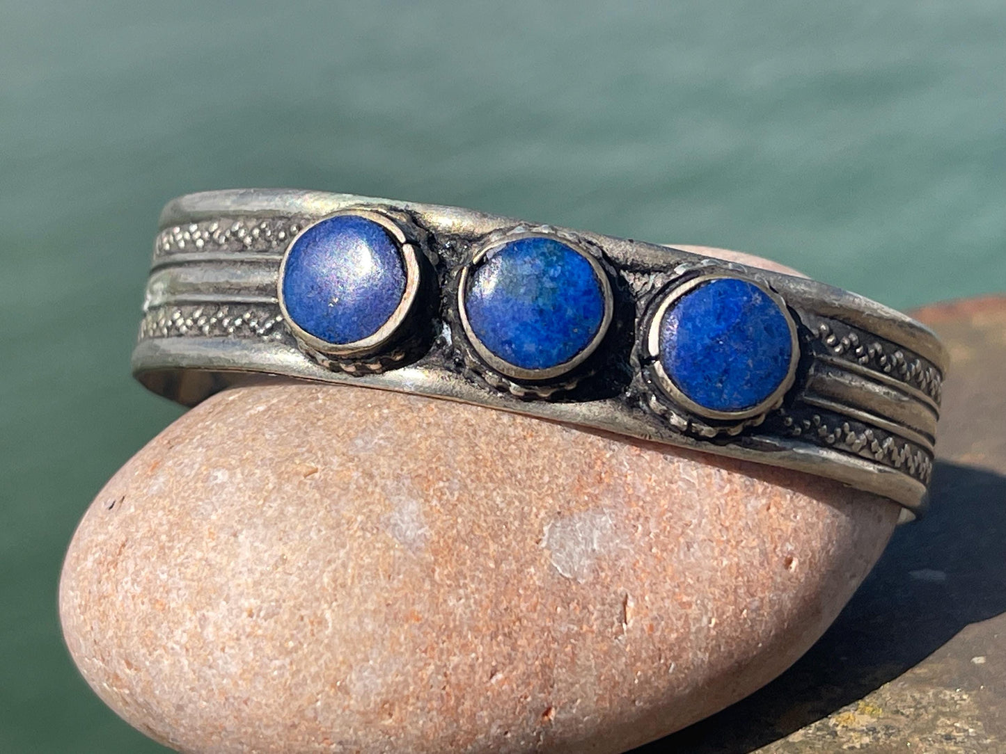 Vintage lapis bangle, vintage jewellery, ethical jewellery, belly dance bracelet, boho bracelet, lapis bracelet, vintage lapis jewellery