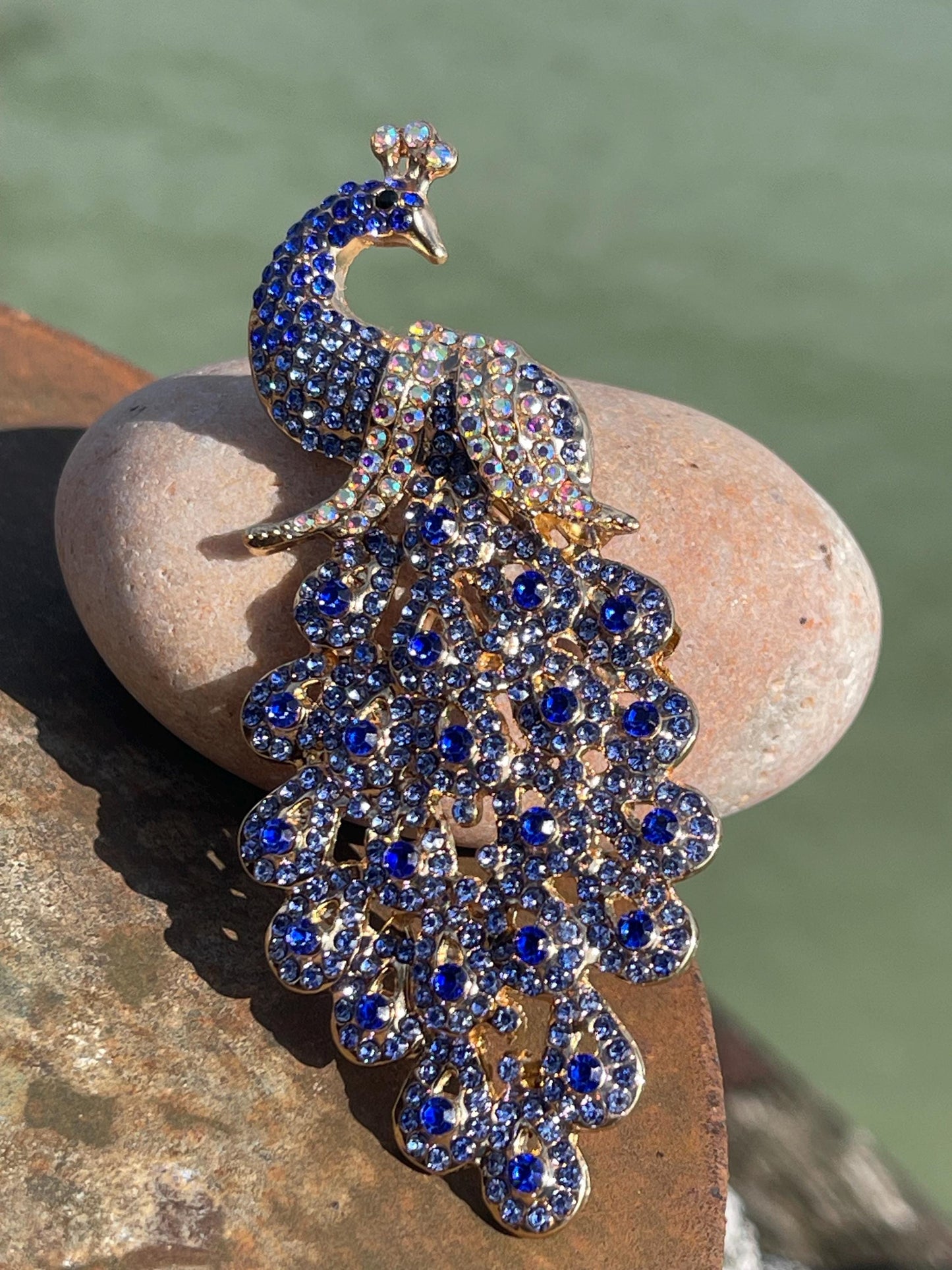 Blue peacock brooch, vintage jewellery, retro jewellery, unusual jewellery, blue brooch, eco friendly gifts for her, ethical jewellery