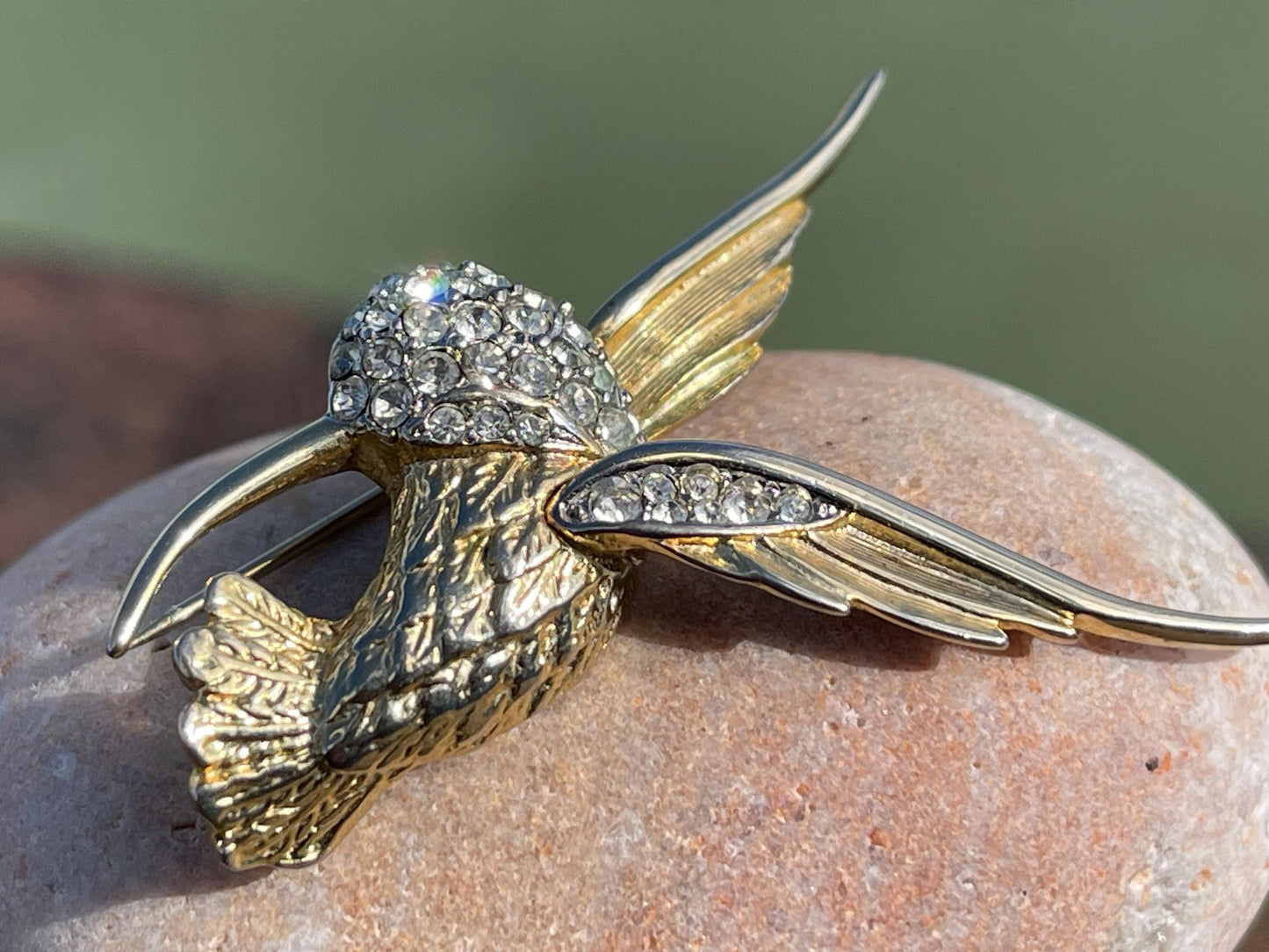 Hummingbird brooch, vintage jewellery, retro jewellery, unusual jewellery, bird brooch, eco friendly gifts for her, ethical jewellery