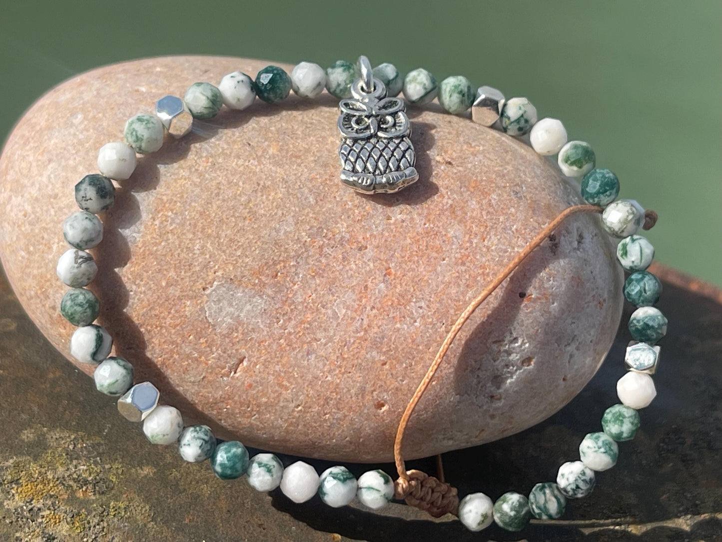 Adjustable moss agate gemstone bracelet. Handmade unique jewellery. Owl beacelet. Owl jewellery. Moss agate jewellery. Moss agate bracelet.