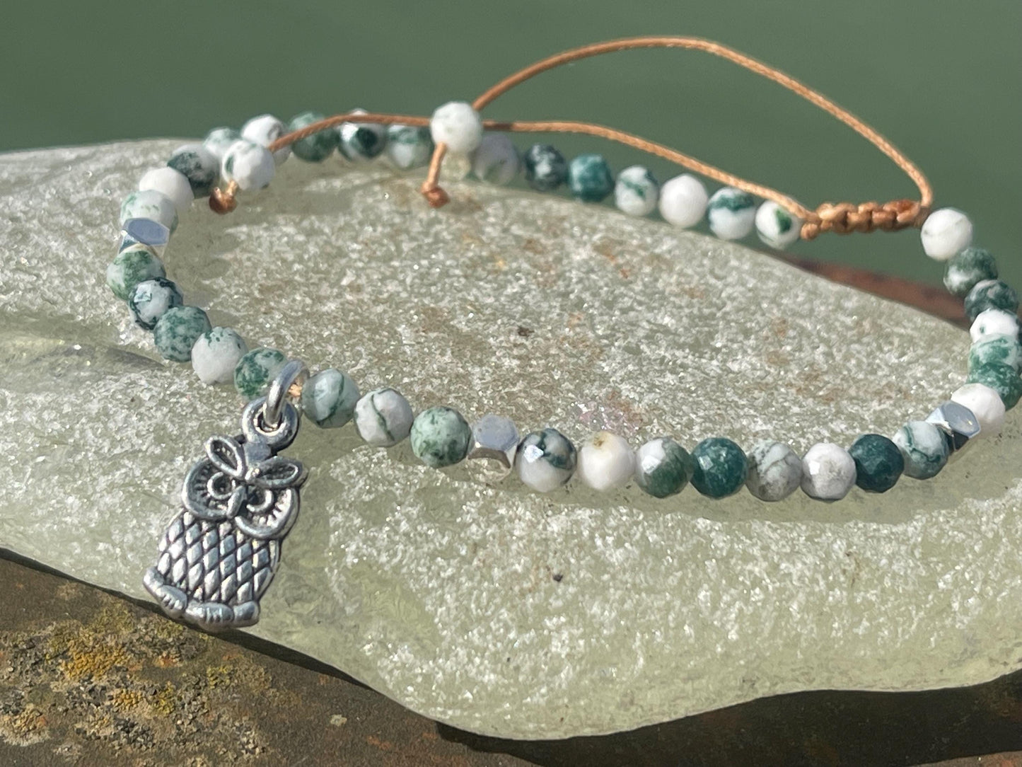Adjustable moss agate gemstone bracelet. Handmade unique jewellery. Owl beacelet. Owl jewellery. Moss agate jewellery. Moss agate bracelet.