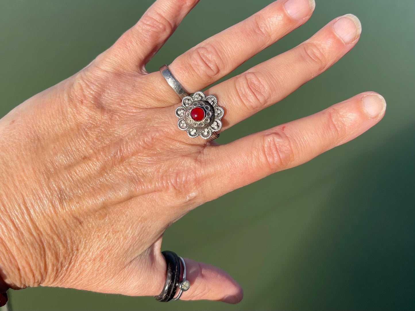 Fabulous vintage flower ring, silver & red ring, boho vintage jewellery, ethical jewellery, gypsy ring. Gypsy jewellery, statement jewellery