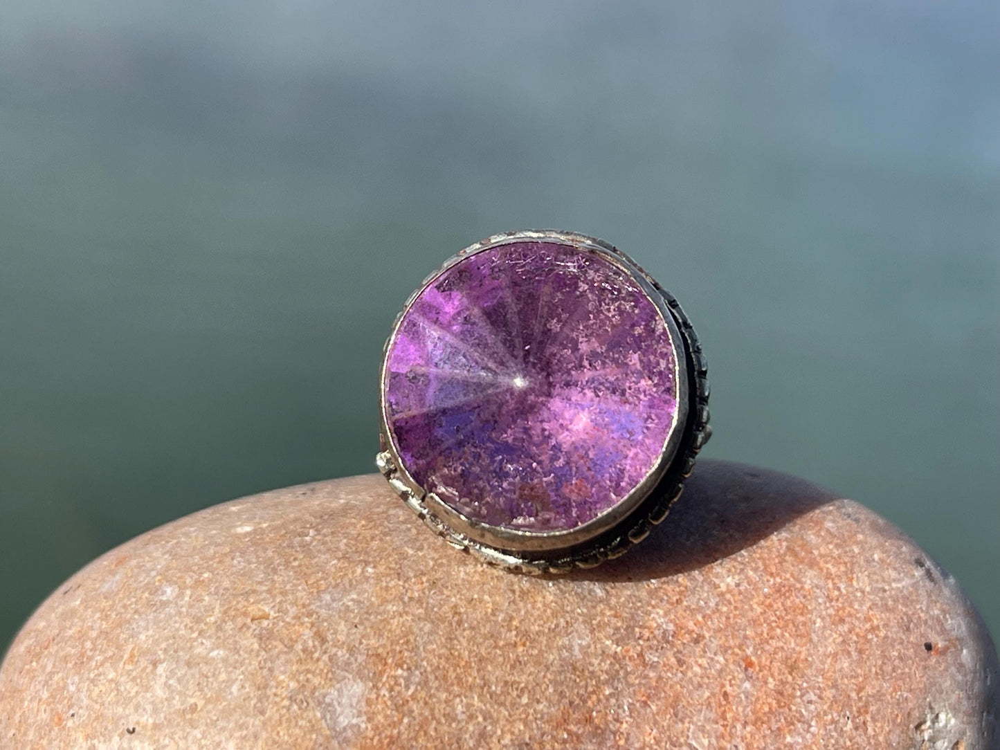 Fabulous purple vintage ring, large purple ring, boho vintage jewellery, ethical jewellery, gypsy ring. Gypsy jewellery, statement jewellery