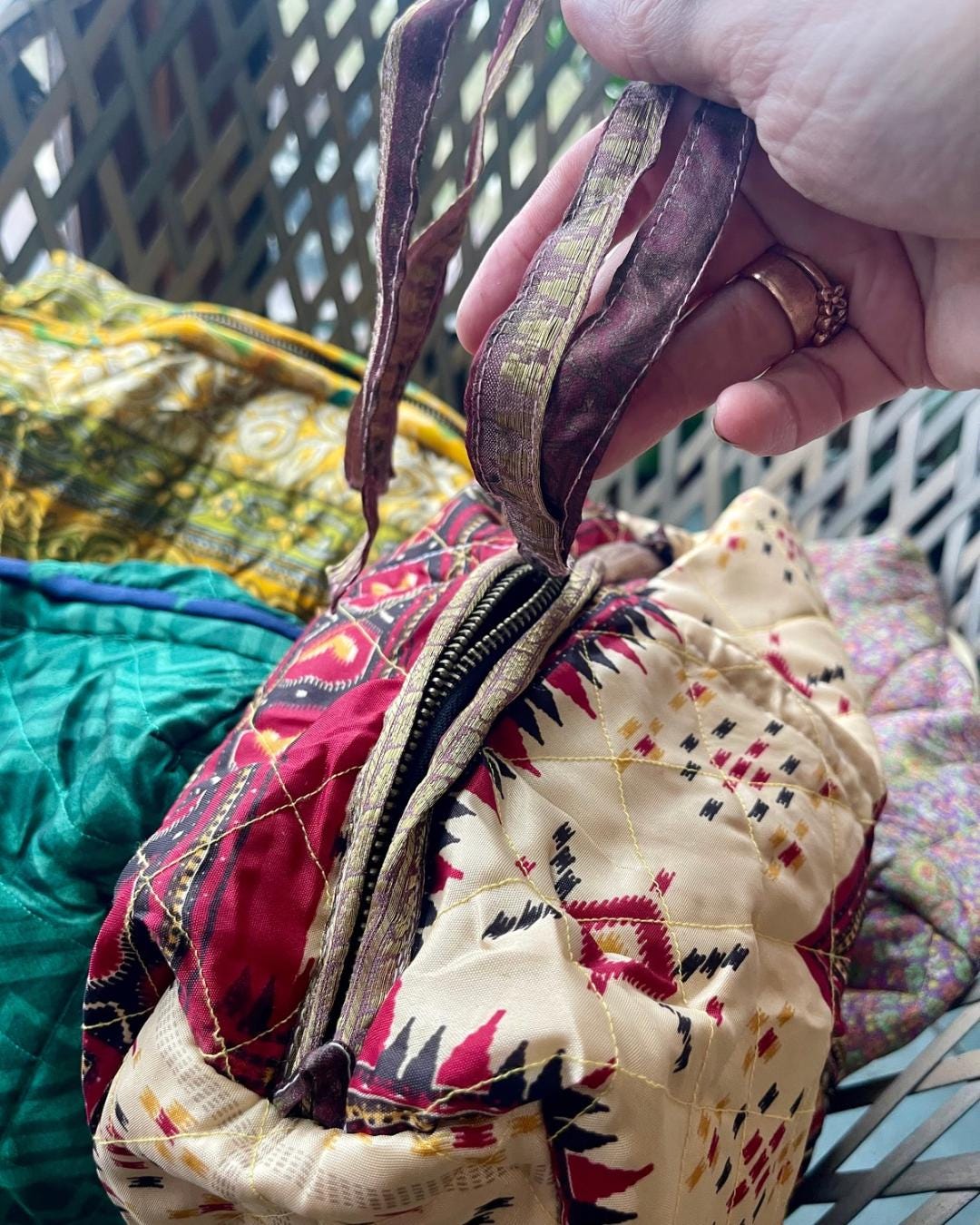 Large zip up recycled wash bag with 4 internal pockets. Wide range of colours. Made from recycled saris. Eco friendly wash bags.