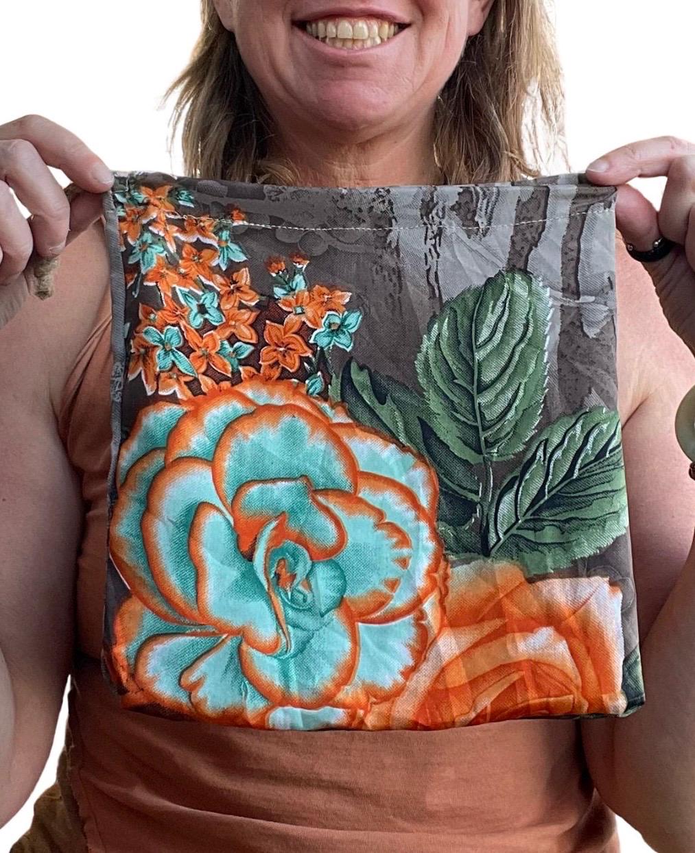 Small & medium recycled sari bags. Eco friendly wrapping option. Recycled bags for gifts. Recycled gift bags. Ethical draw string bags.