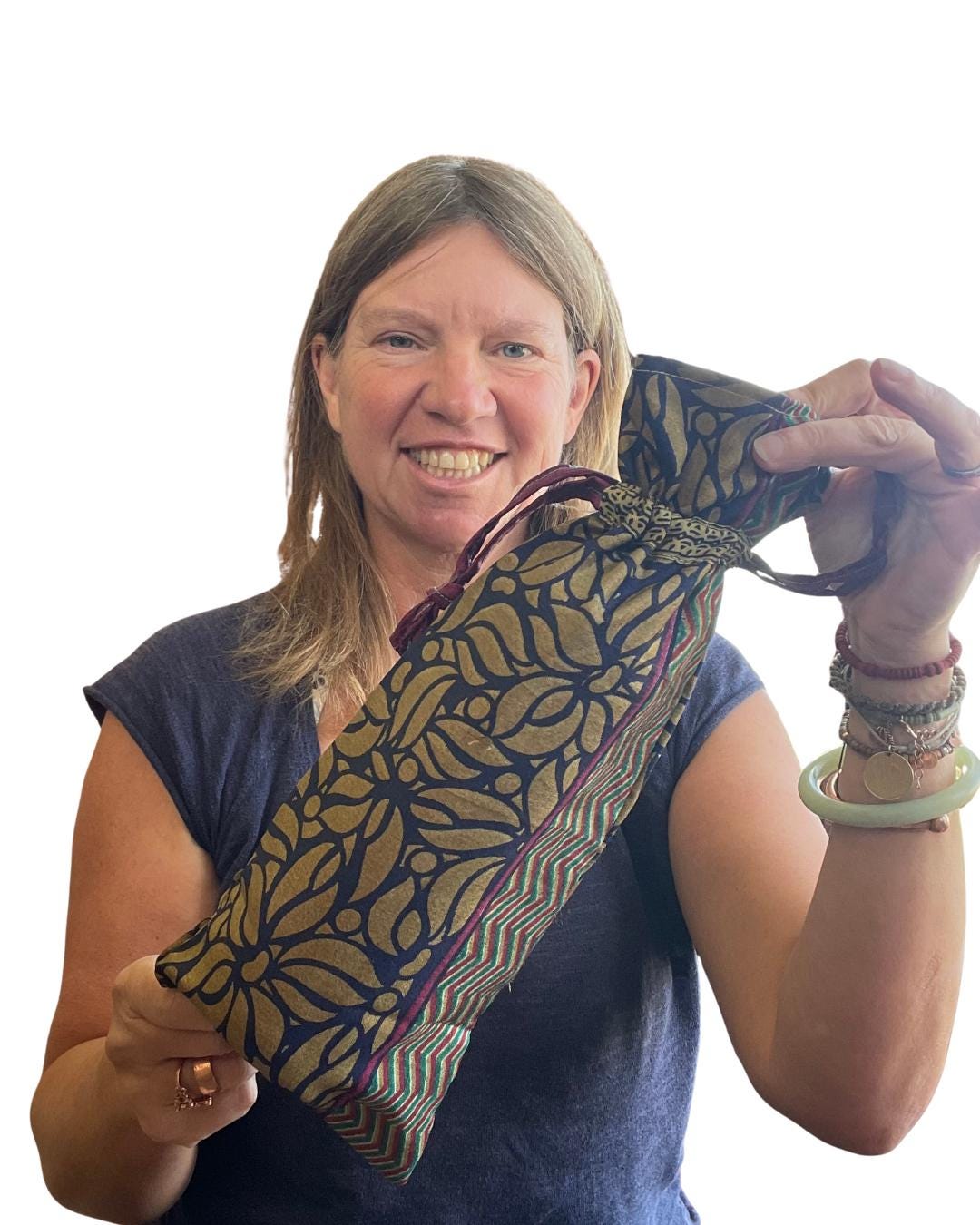 4 recycled sari bottle bags. Eco friendly bottle bags. Recycled bags for gifts. Recycled gift bags. Ethical draw string bags. Wine bags.