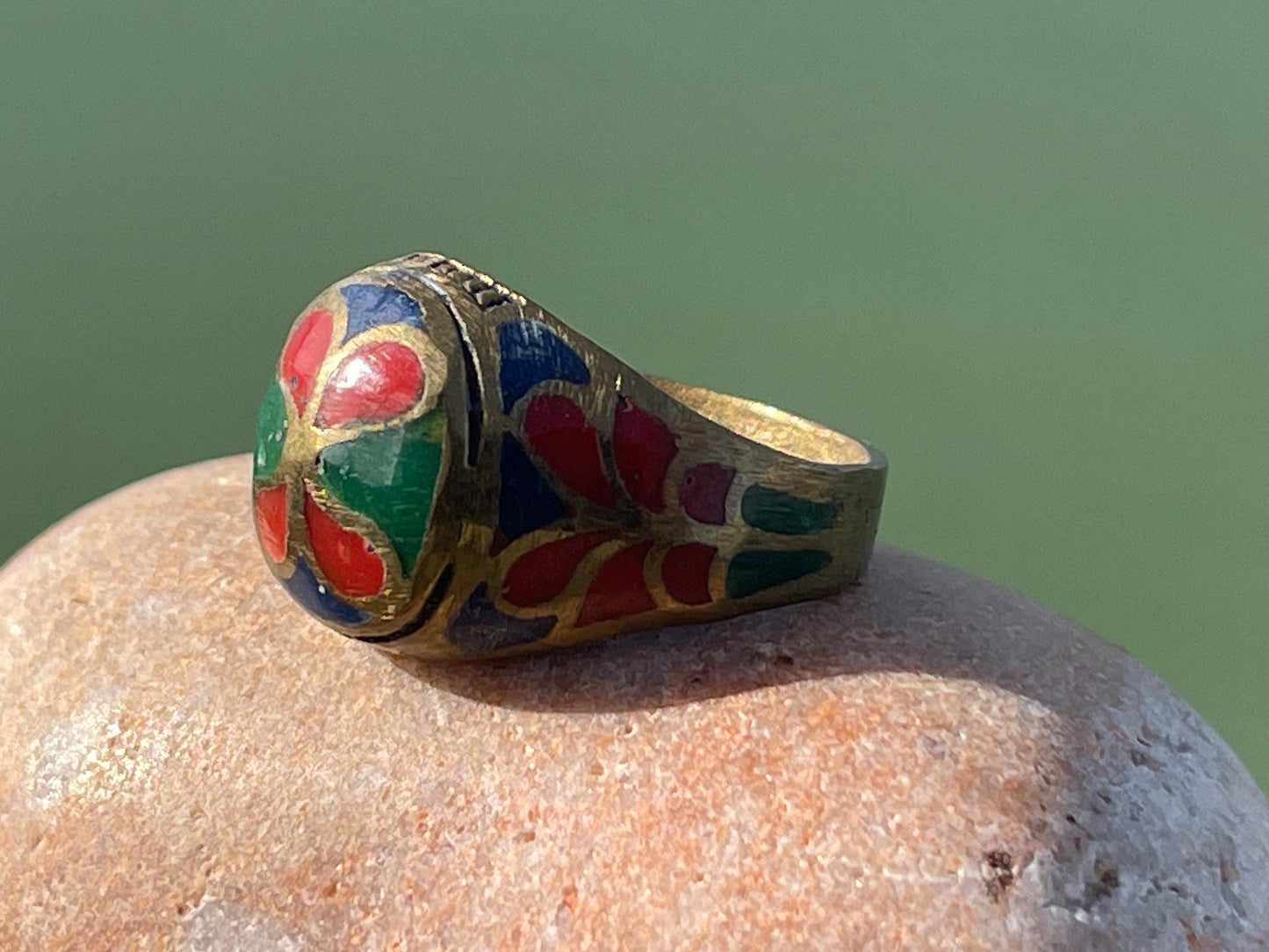 Fabulous festive red and green ring, boho vintage jewellery, ethical jewellery, gypsy ring. Gypsy jewellery. Christmas ring.