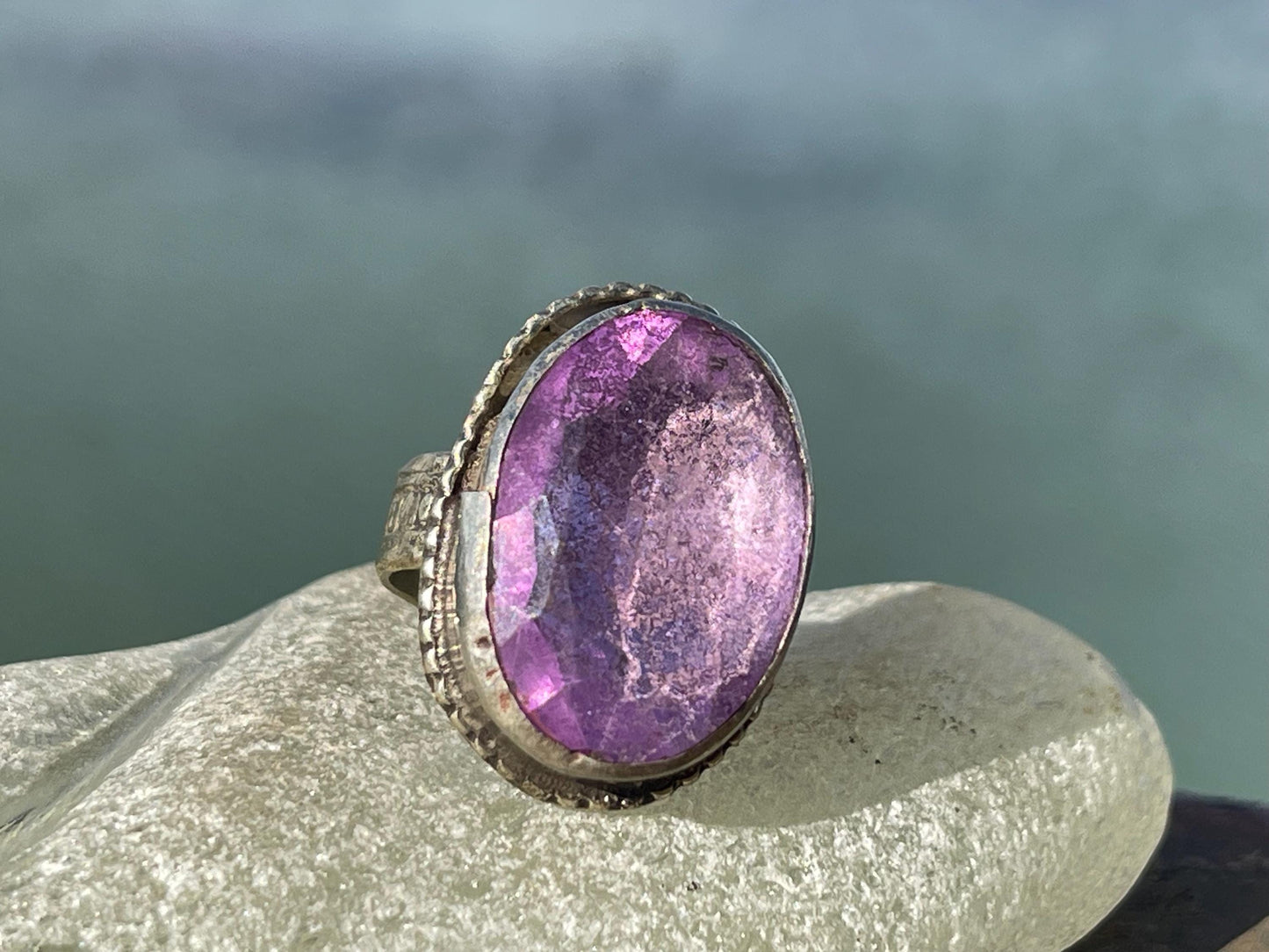Fabulous vintage ring, large purple ring, boho vintage jewellery, ethical jewellery, gypsy ring. Gypsy jewellery, statement jewellery