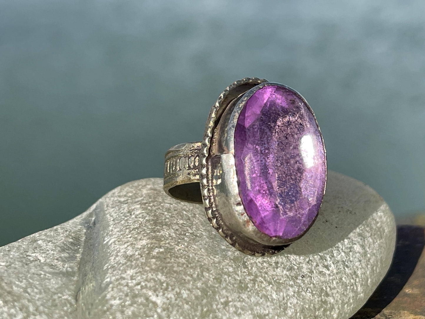 Fabulous vintage ring, large purple ring, boho vintage jewellery, ethical jewellery, gypsy ring. Gypsy jewellery, statement jewellery