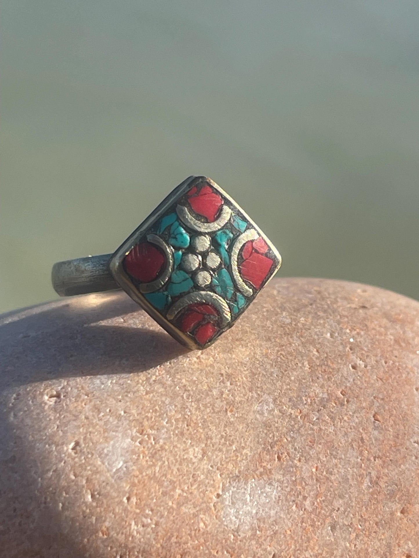 Fabulous vintage turquoise ring, silver & red ring, boho vintage jewellery, ethical jewellery, gypsy ring. Eco friendly jewellery.