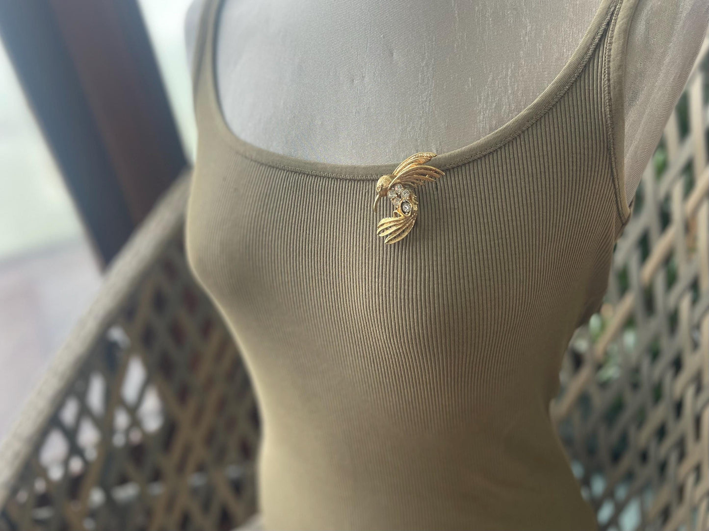 Hummingbird brooch, vintage jewellery, retro jewellery, unusual jewellery, bird brooch, eco friendly gifts for her, ethical jewellery