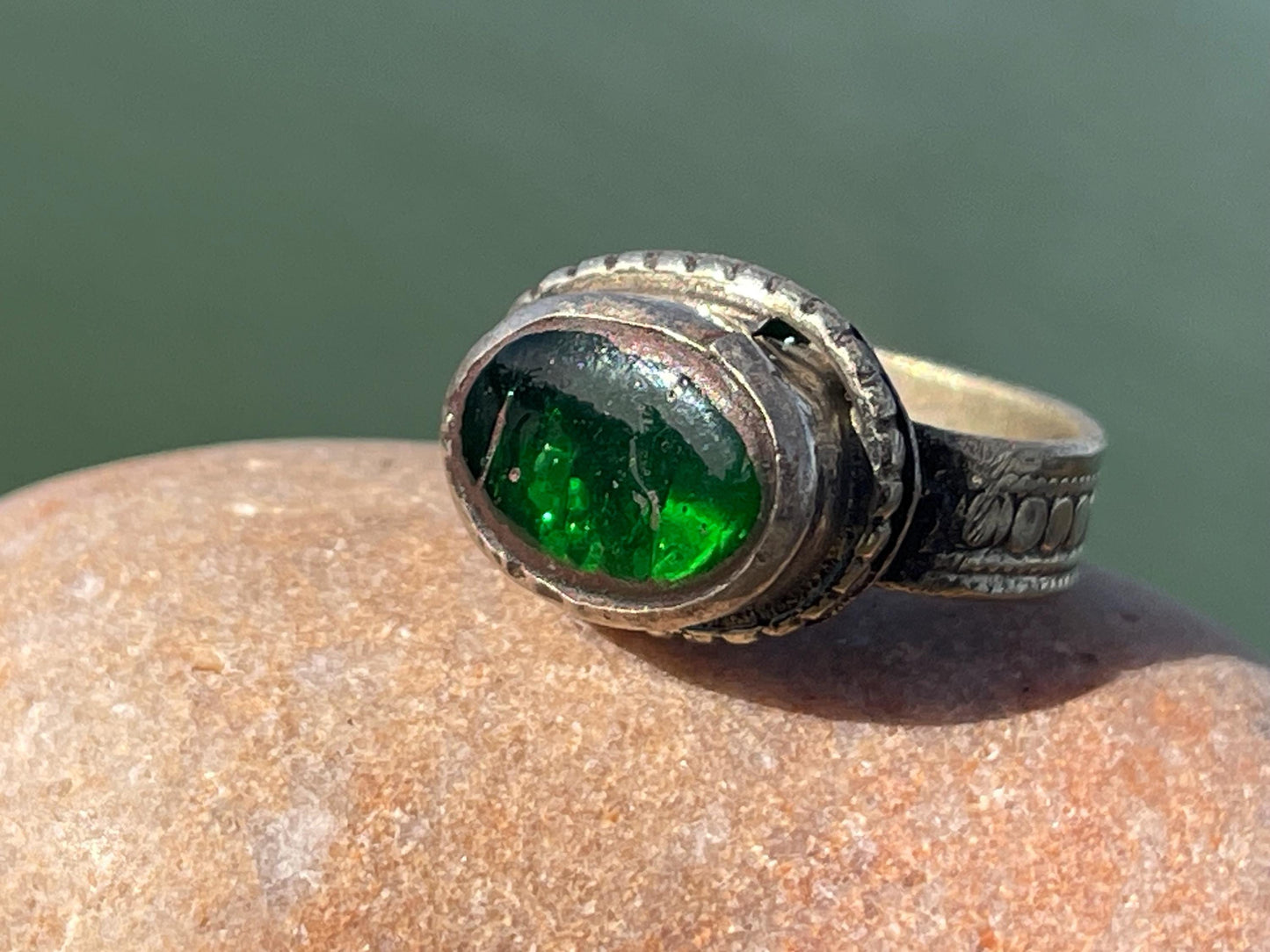 Fabulous vintage ring, large green ring, boho vintage jewellery, ethical jewellery, gypsy ring. Gypsy jewellery, statement jewellery