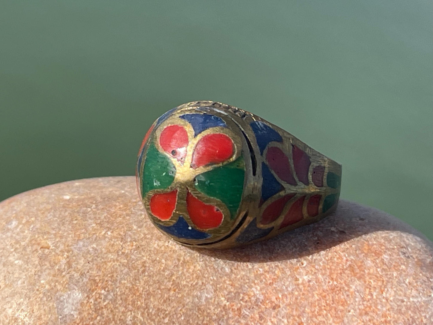 Fabulous festive red and green ring, boho vintage jewellery, ethical jewellery, gypsy ring. Gypsy jewellery. Christmas ring.