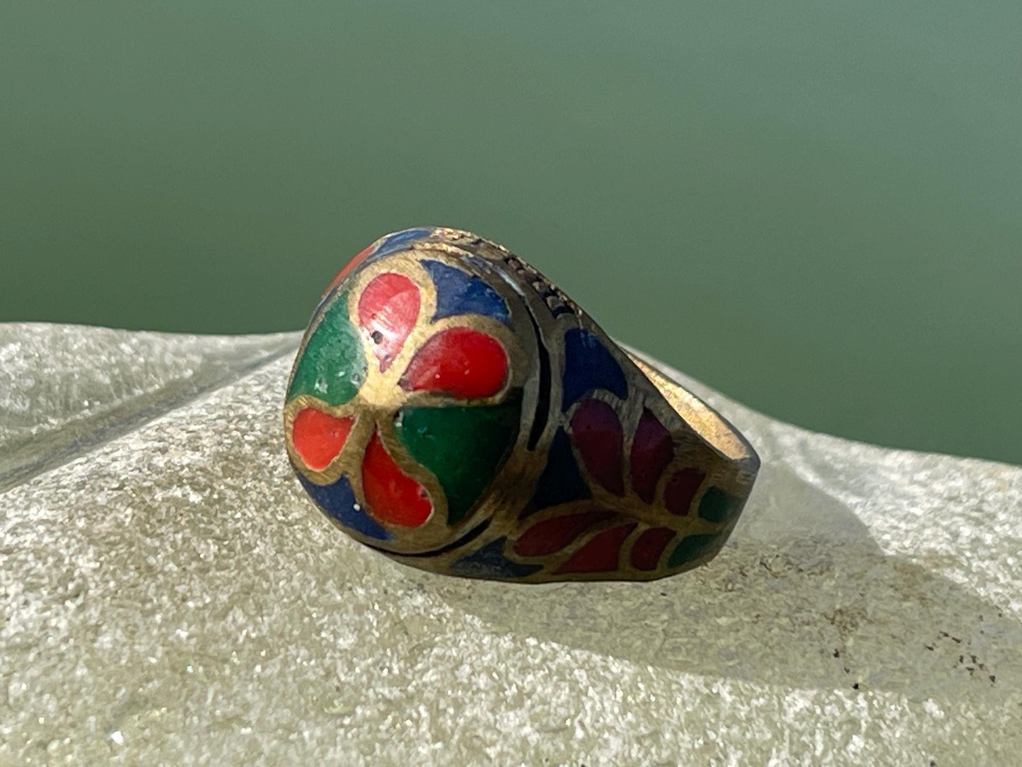 Fabulous festive red and green ring, boho vintage jewellery, ethical jewellery, gypsy ring. Gypsy jewellery. Christmas ring.