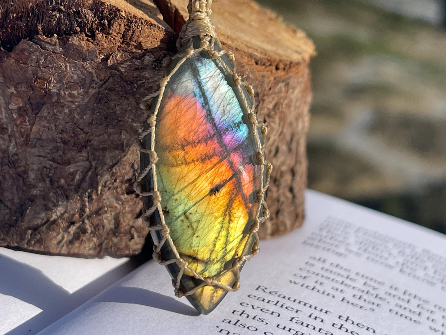 Stunning macrame labradorite necklace on an adjustable cord. Handmade gemstone necklace, boho jewellery. Macrame jewellery. Unique necklace.