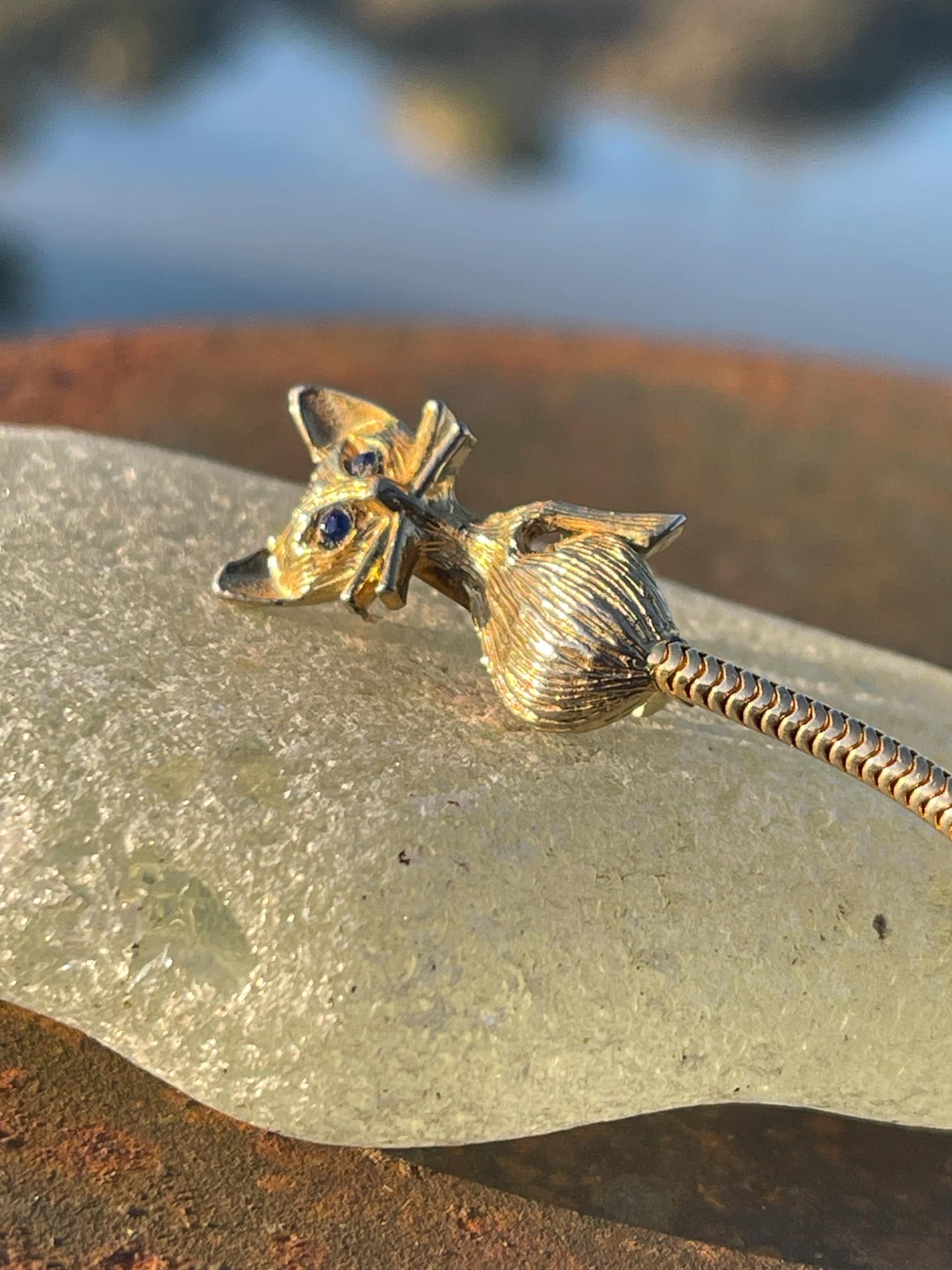 Cat brooch, vintage brooch, vintage jewellery, retro jewellery, eco friendly gift for her, ethical jewellery, articulated jewellery