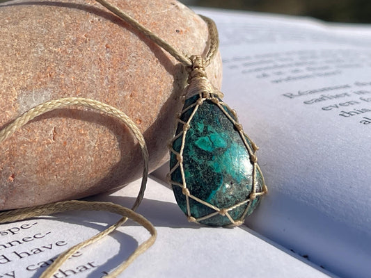 Stunning macrame chrysocolla necklace on an adjustable cord. Handmade gemstone necklace, boho jewellery. Macrame jewellery. Unique necklace.