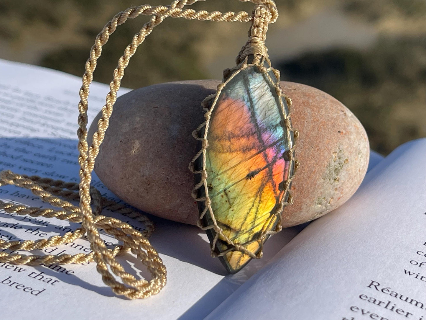 Stunning macrame labradorite necklace on an adjustable cord. Handmade gemstone necklace, boho jewellery. Macrame jewellery. Unique necklace.