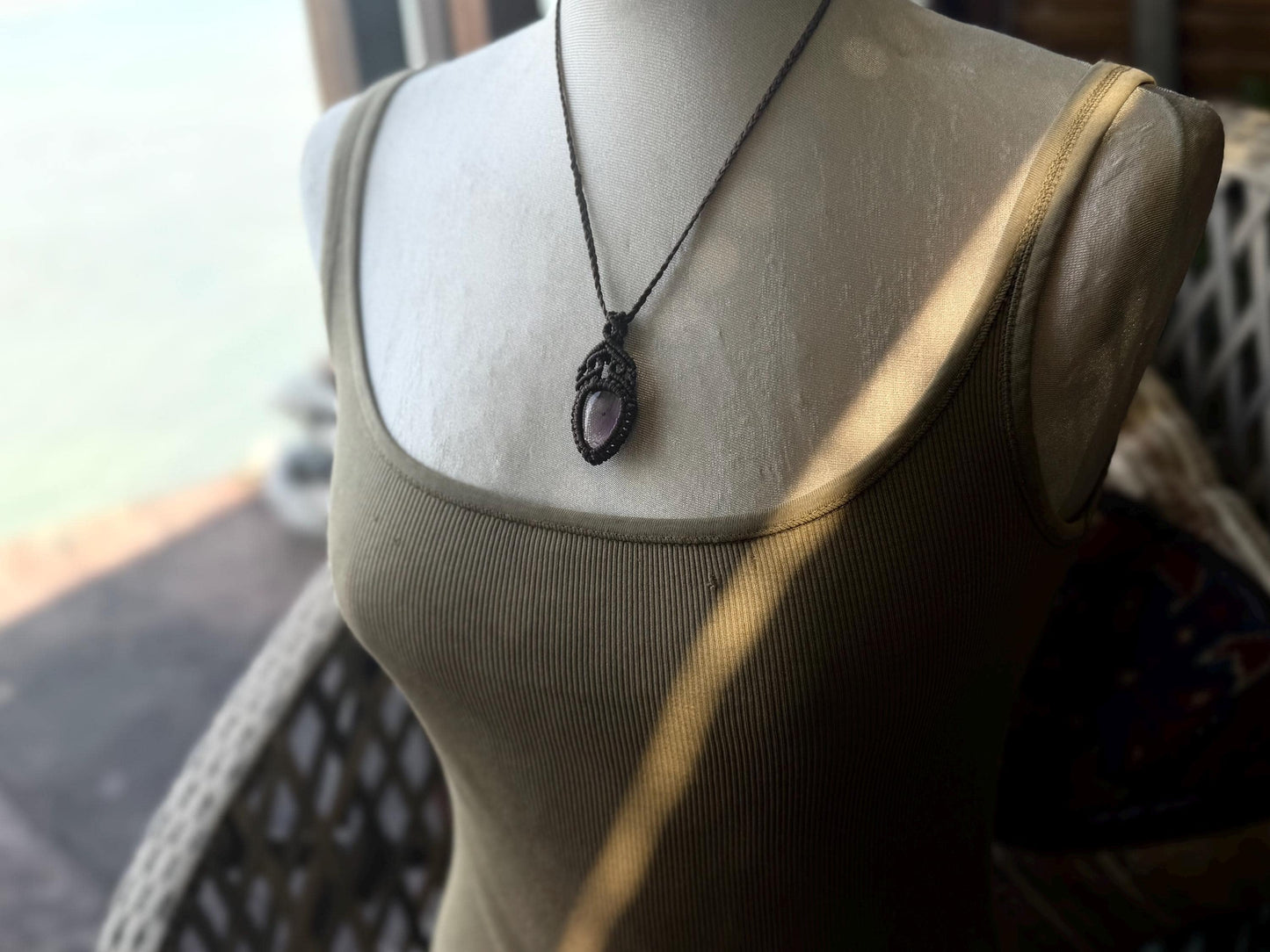 Stunning macrame amethyst necklace, amethyst pendant. Handmade gemstone necklace, boho jewellery. Macrame jewellery. Unique jewellery.