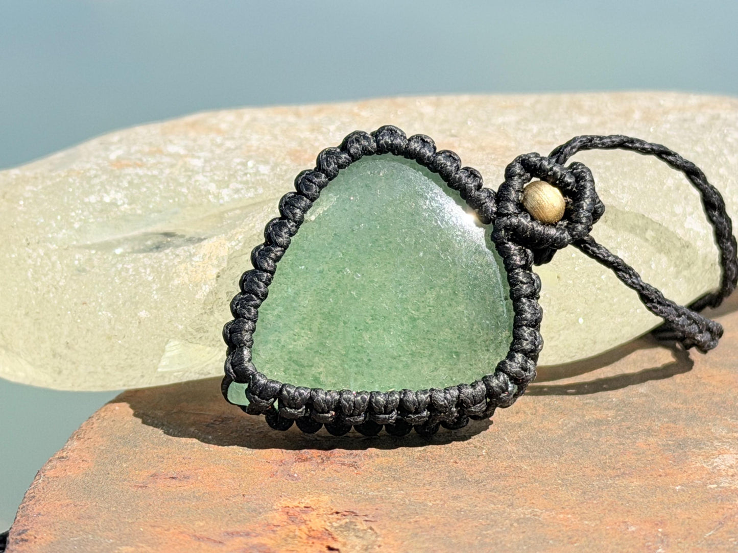 Stunning macrame green aventurine pendant. Handmade gemstone necklace, boho jewellery. Macrame jewellery. Unique jewellery.